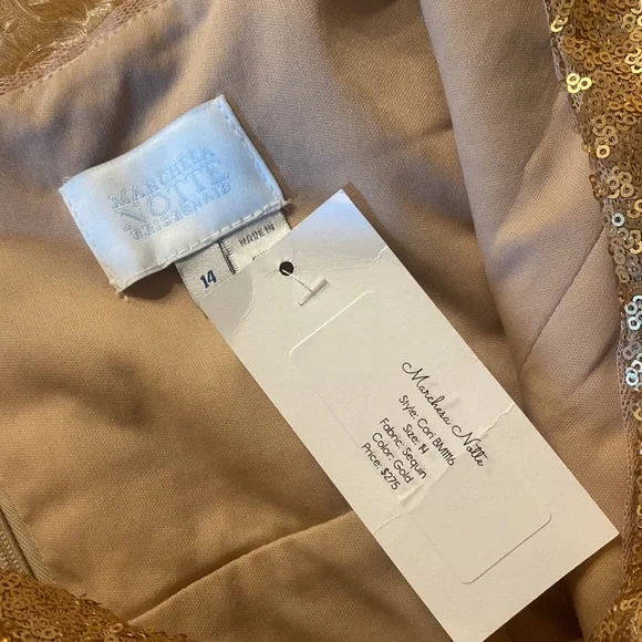 SOLD Marchesa Gown - Picture 4 of 8